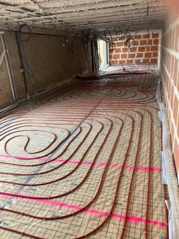 Pose de plancher chauffant dans une maison individuelle à Dijon et ses alentours